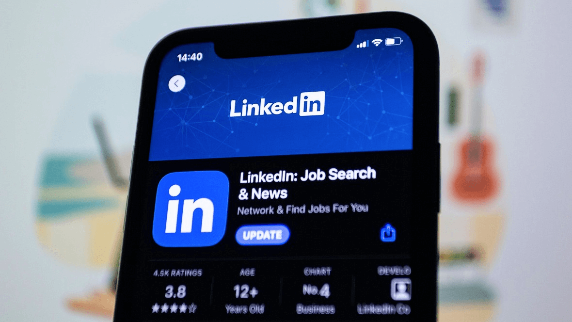 An image of the LinkedIn job search app.