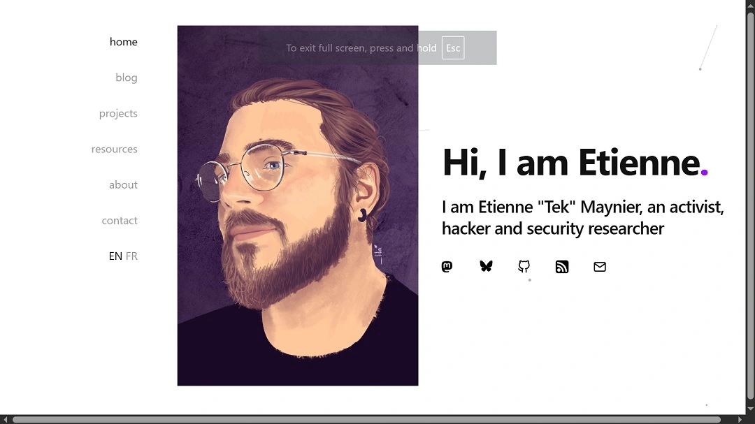 A screenshot of the homepage of Tek.