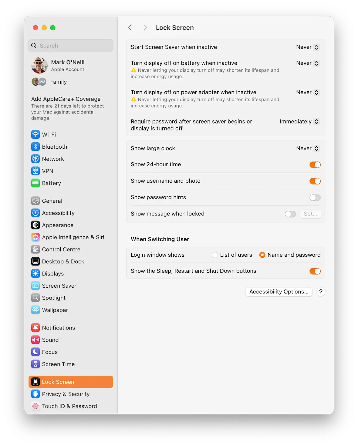 A screenshot showing the macOS monitor settings.